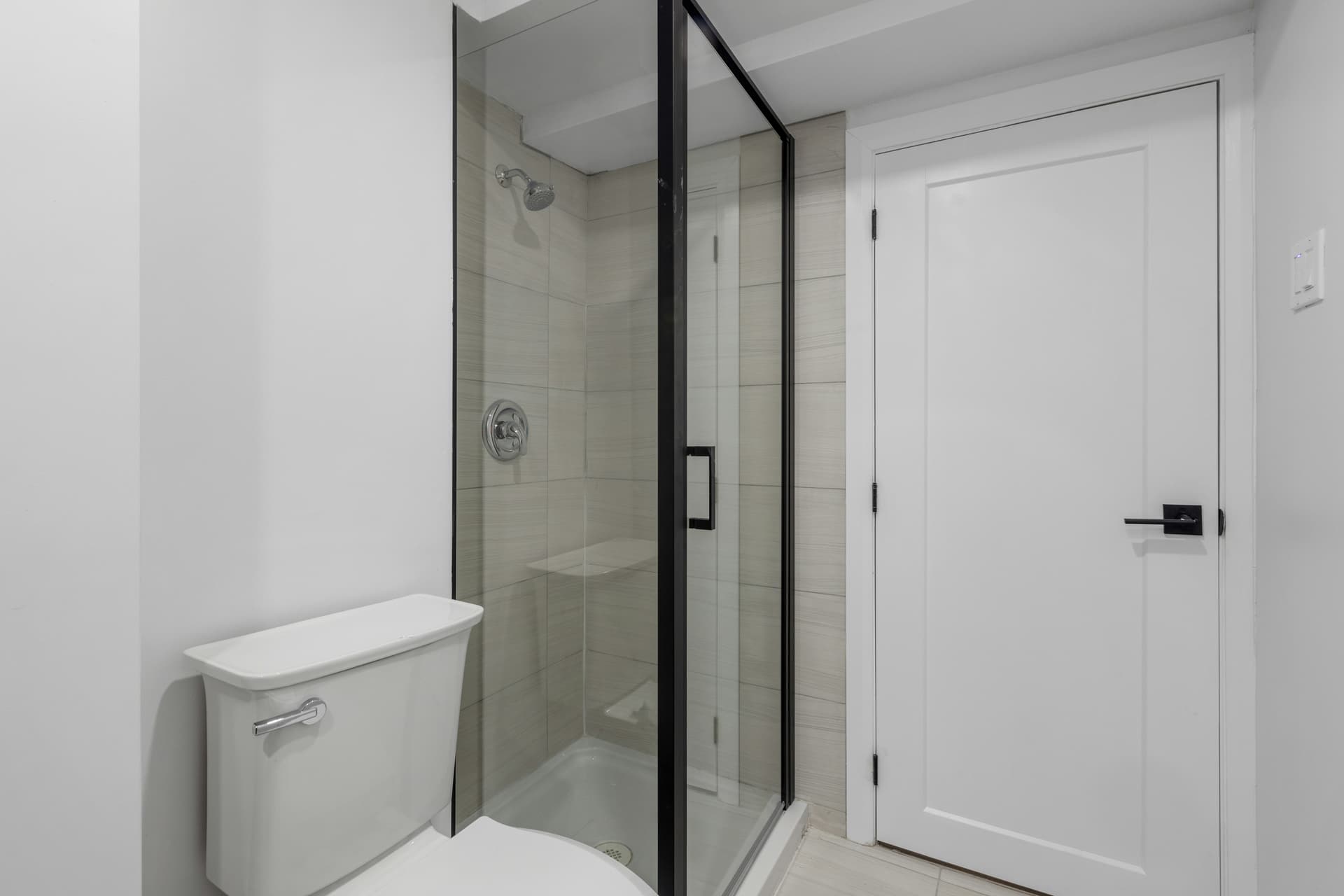 Modern glass and aluminum work